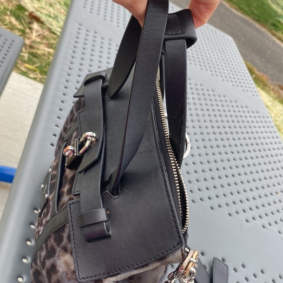 HB CROSS BAG - Picture 2 of 6